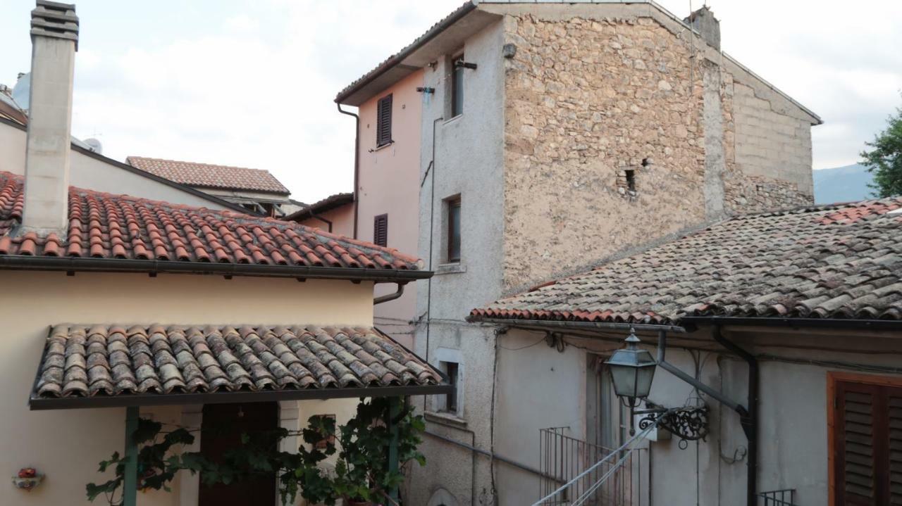 Le Ginestre Apartment Sulmona Exterior photo